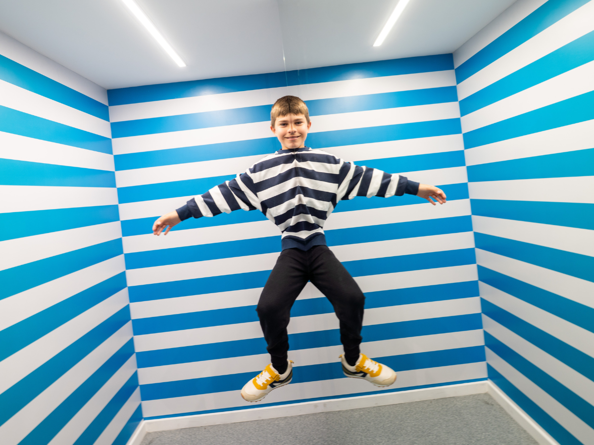 illusion rooms exhibits gallery2 moi Durban 1200x900 1